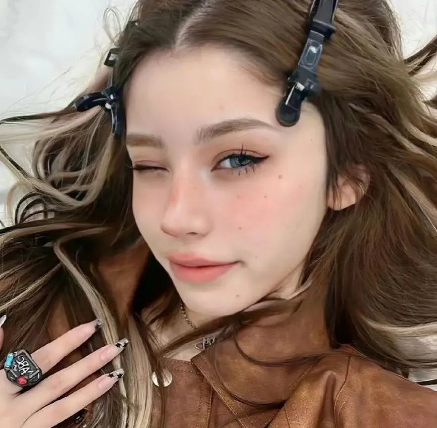 女孩的成长图腾